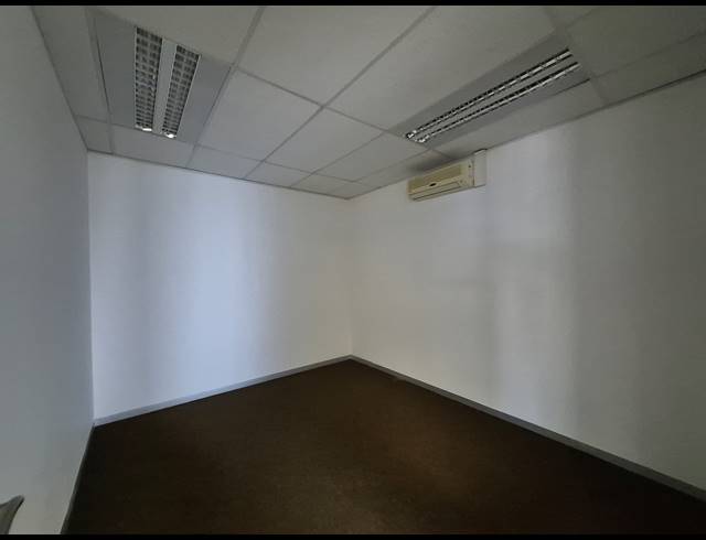 692M² OFFICE TO LET IN SANDTON CENTRAL